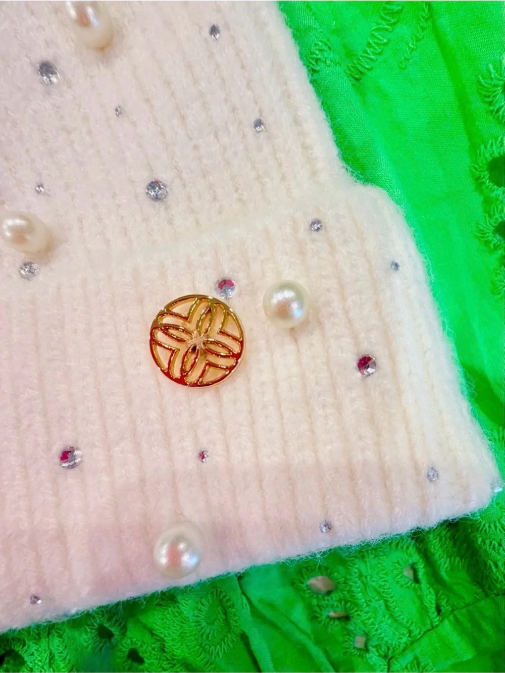 NWT LILLY PULITZER POM POM HAT WITH PEARLS AND RHINESTONES